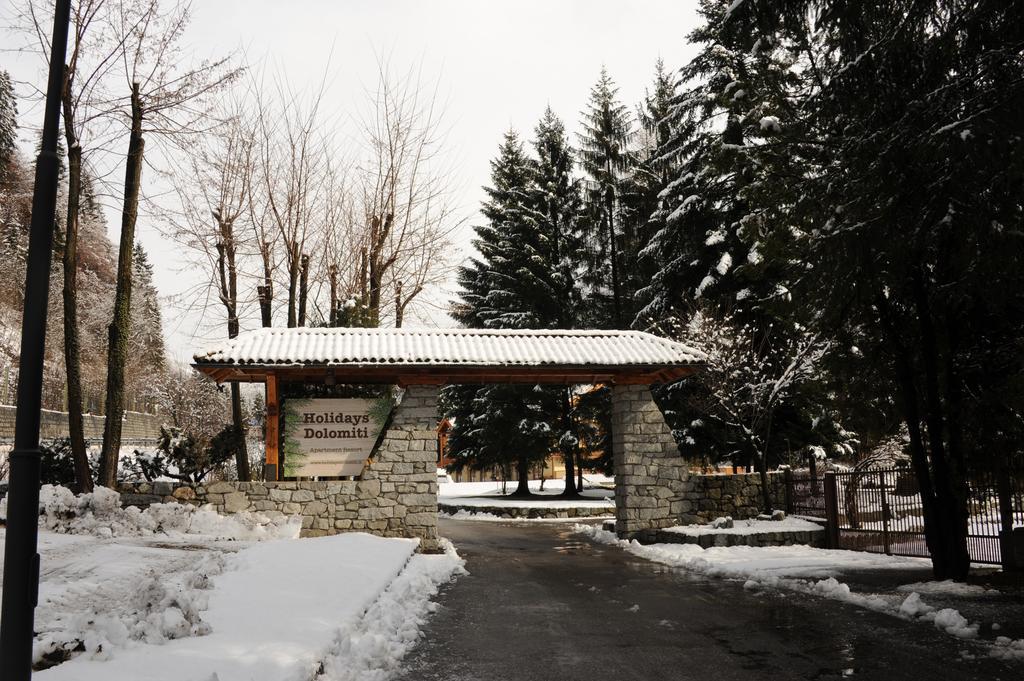 Holidays Dolomiti Apartment Resort Carisolo Luaran gambar