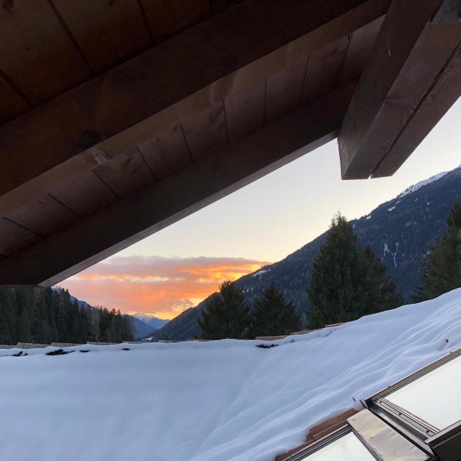 Holidays Dolomiti Apartment Resort Carisolo Luaran gambar